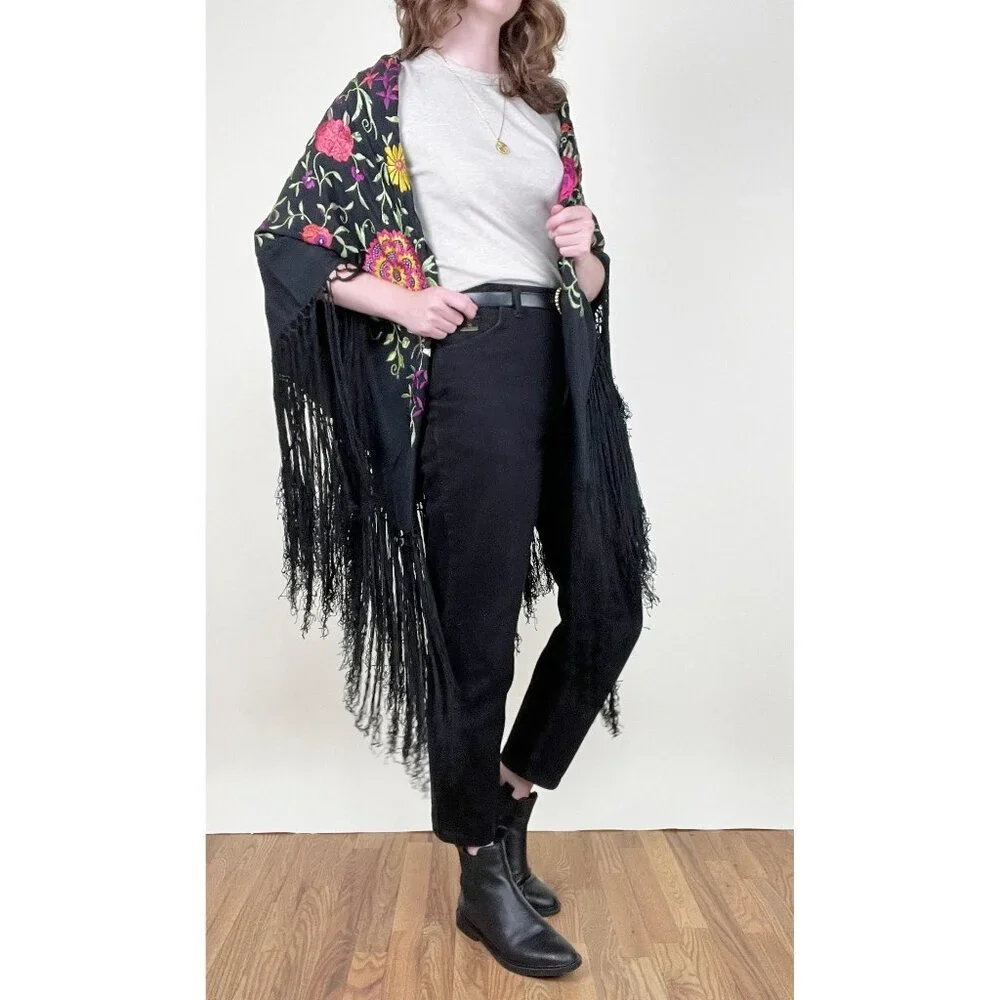 Vintage Piano Shawl Embroidered Floral Silk Fringe Witchy Boho Bohemian Manila - Picture 10 of 14